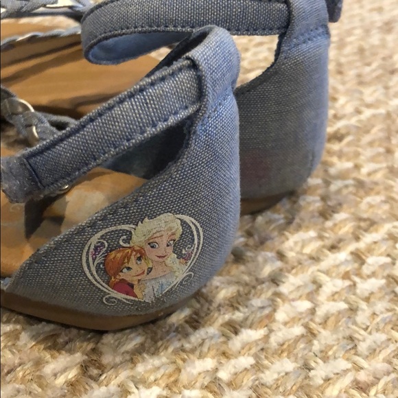 Frozen sandals - Picture 2 of 3